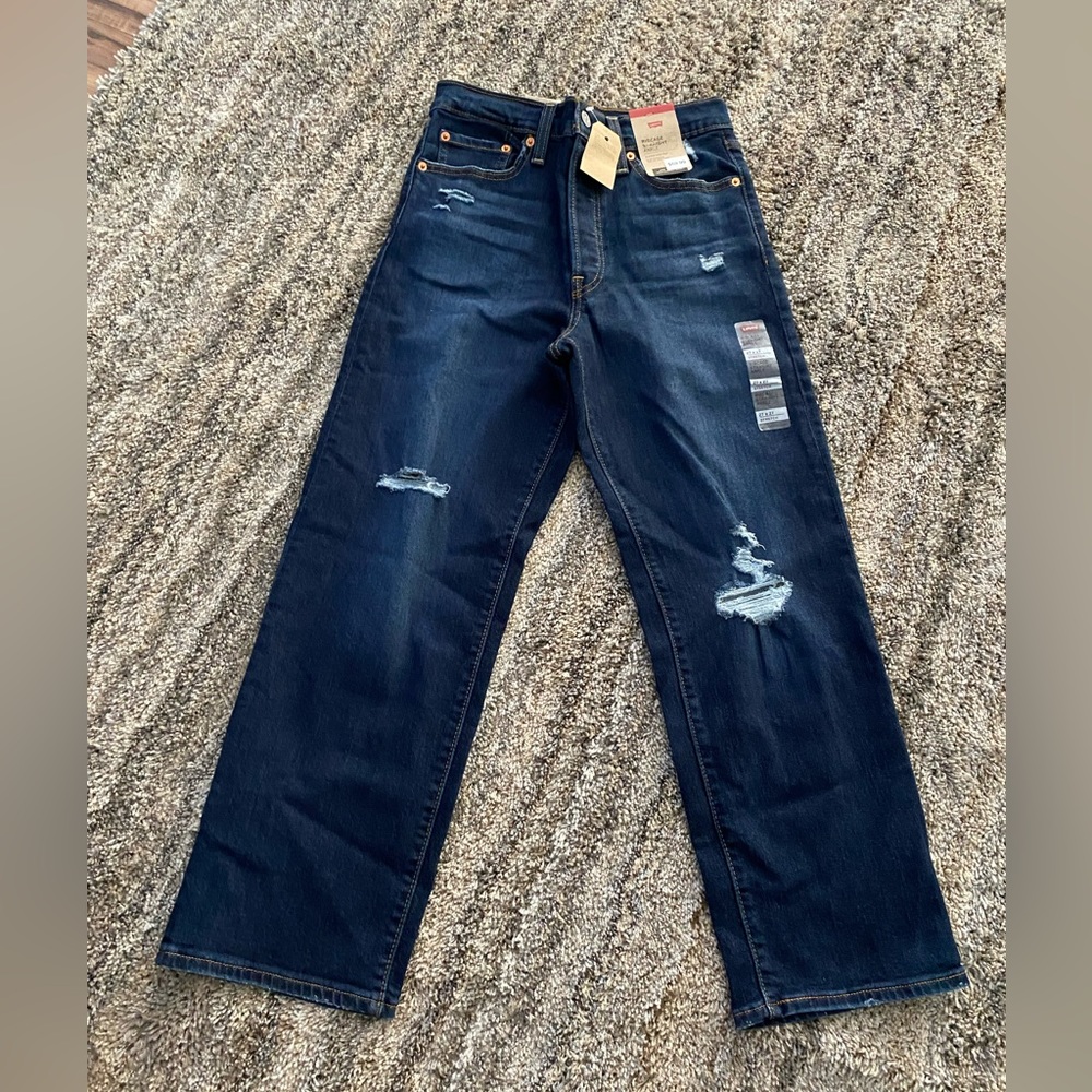 Levi NWT Brand new jeans